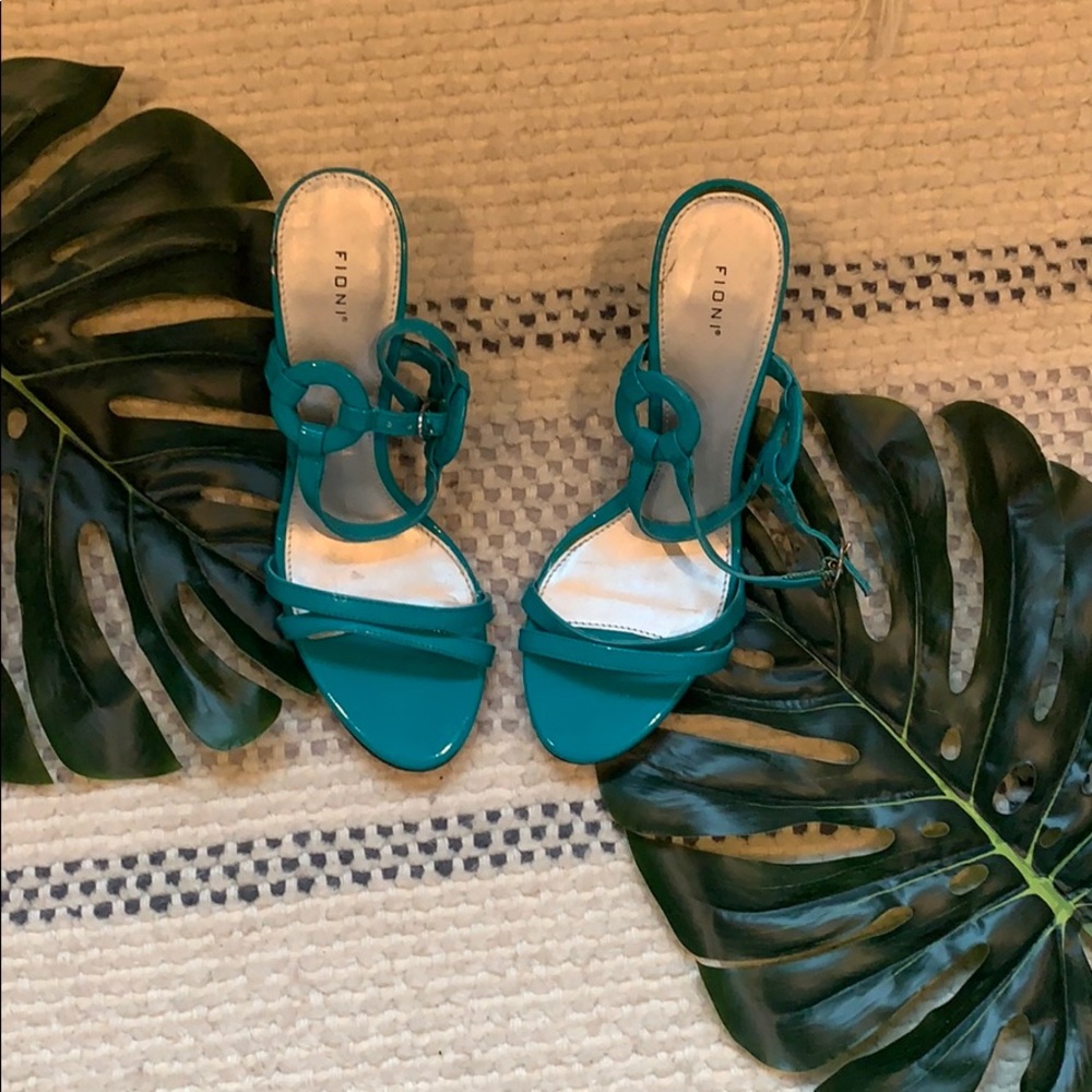 Women’s Fioni heels